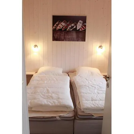 Schatzkiste 24 - Dorf 4 * Lübeck